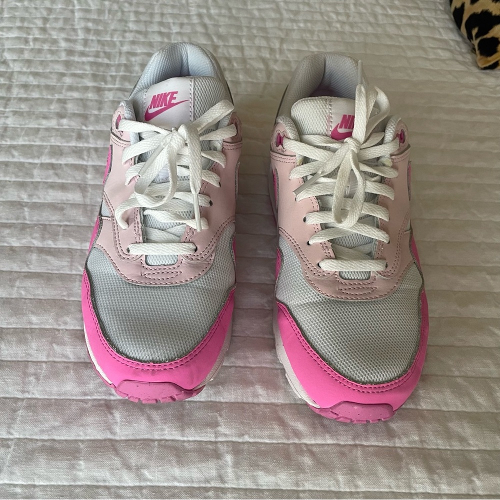 Nike Air Pink and White Kids' Sneakers 6Y - Picture 3 of 7